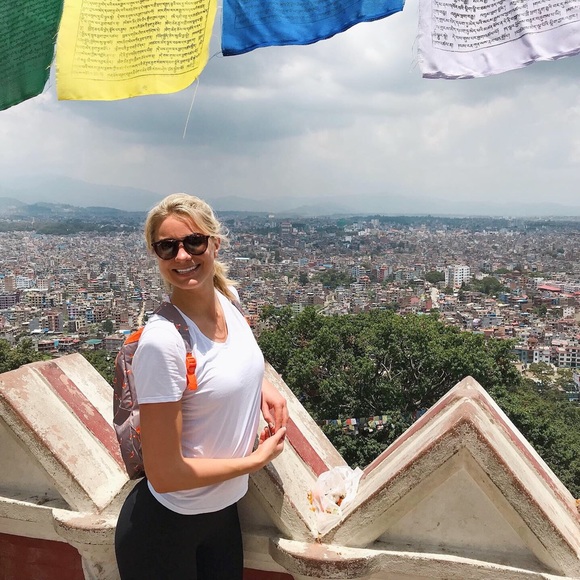 Meet your Posher, Annie - Picture 3 of 16